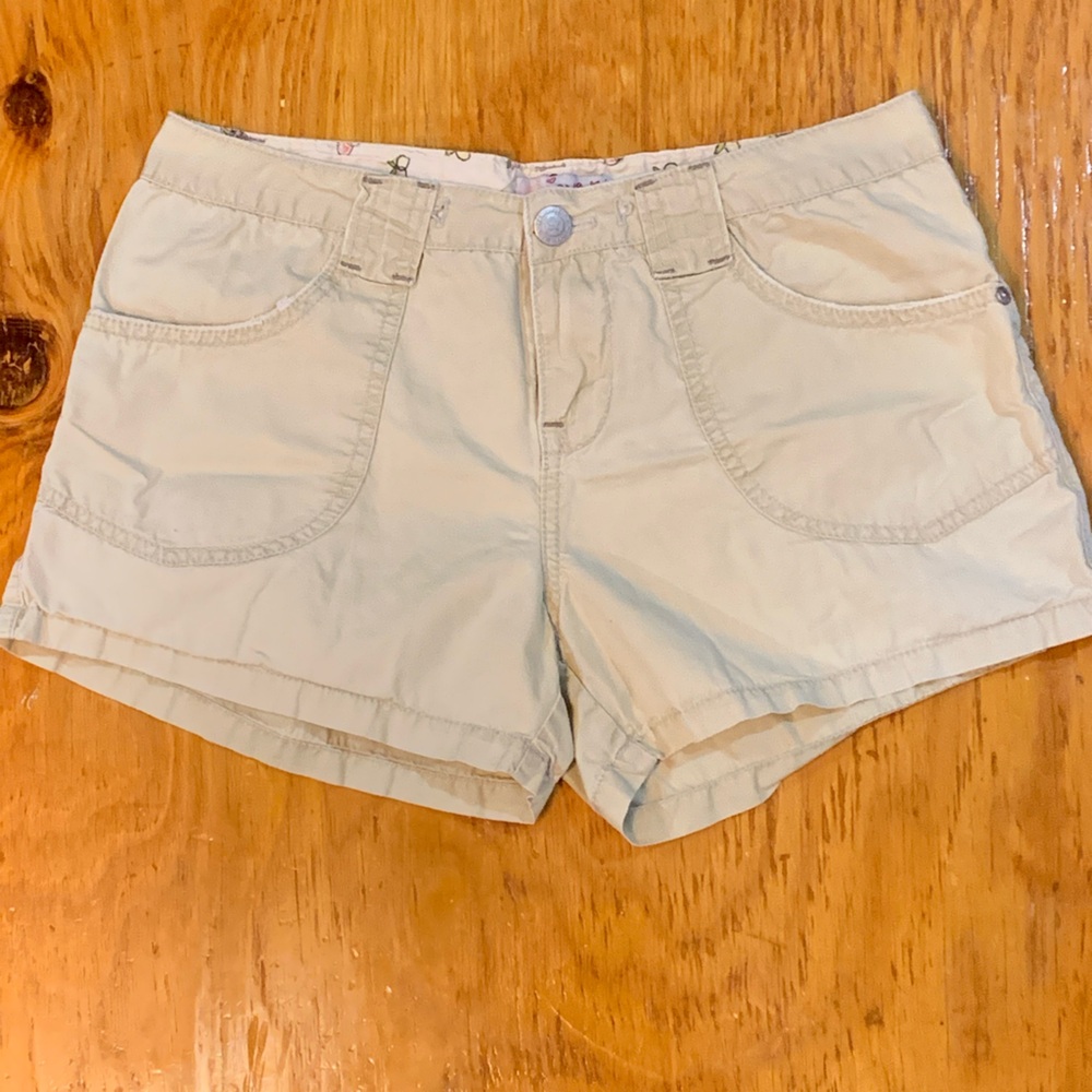 UnionBay khaki shorts. Size 5